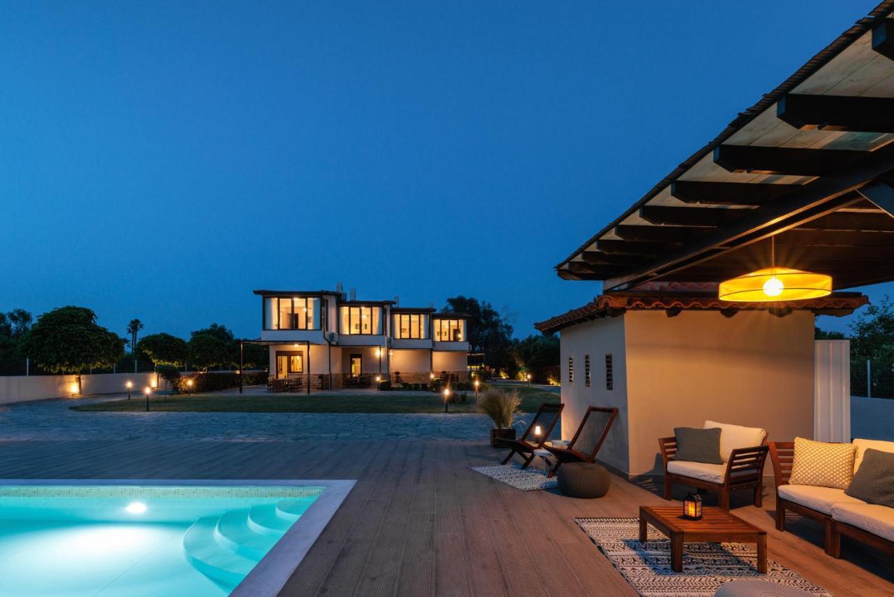 Arteon Villas อาโยส นิโกลาออส ภายนอก รูปภาพ